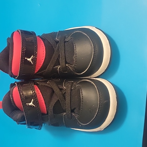 Jordans ( toddler) - Picture 2 of 3